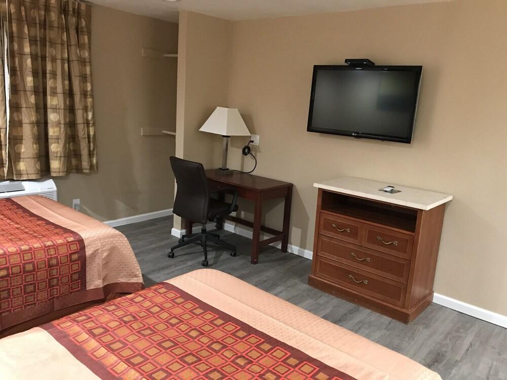 Budget Inn Motel photo 24