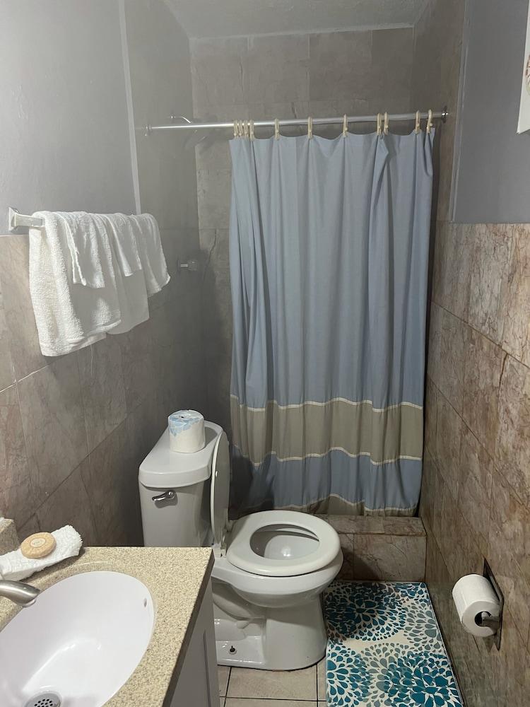 New Rome Motel photo 12