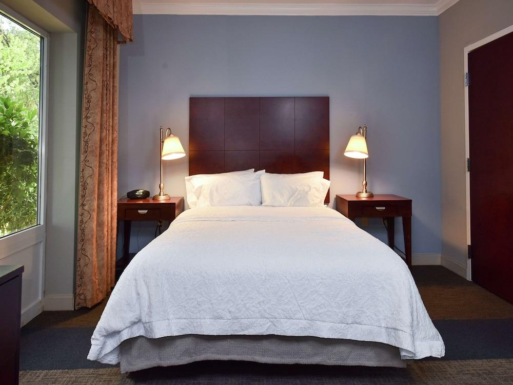 Hampton Inn Alexander City photo 8