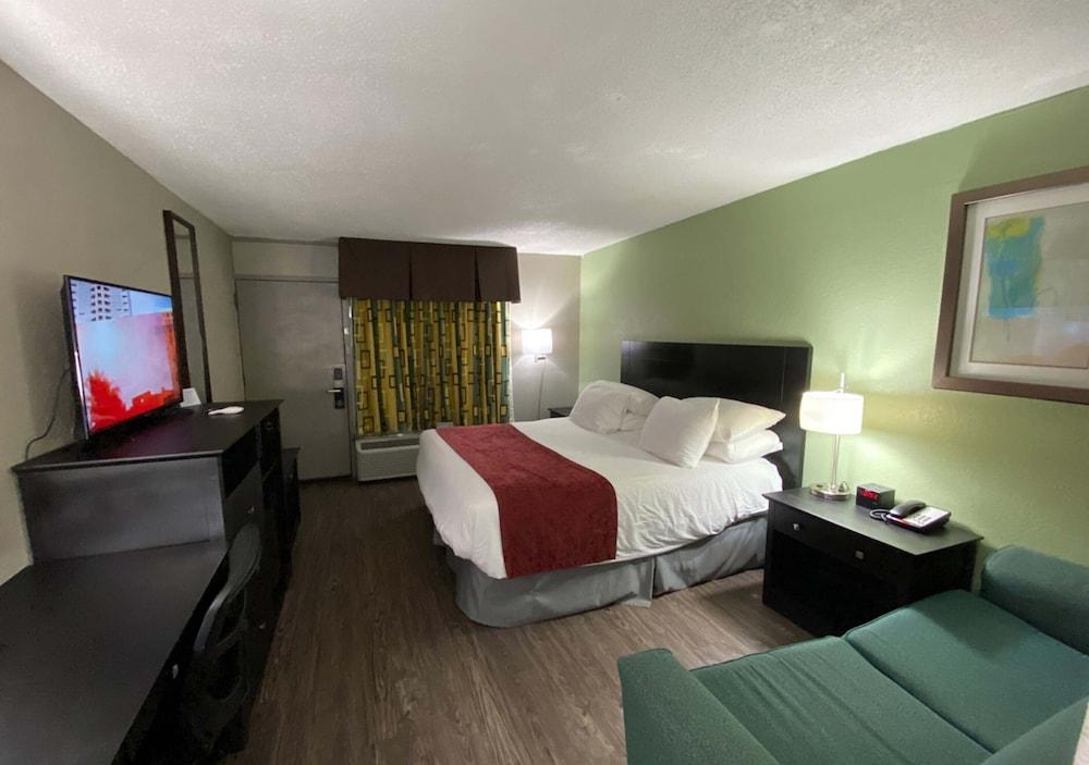 Lx Hotel, Powered by ACW Circle photo 73