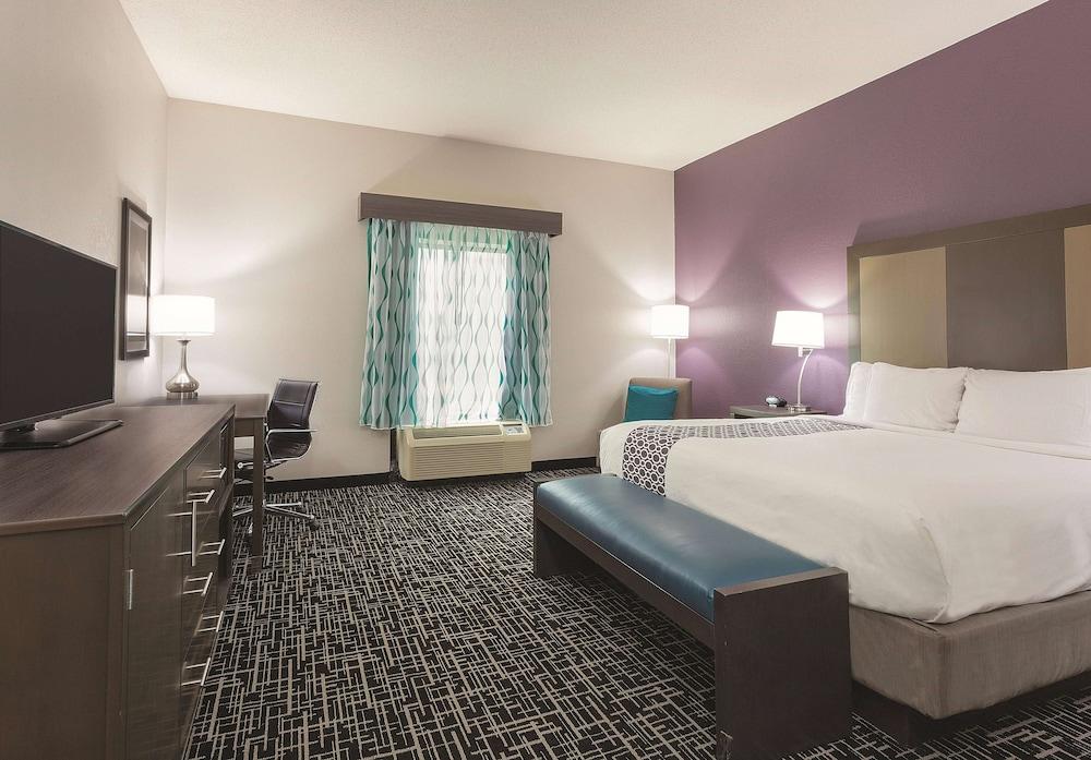 La Quinta Inn & Suites by Wyndham Covington photo 3