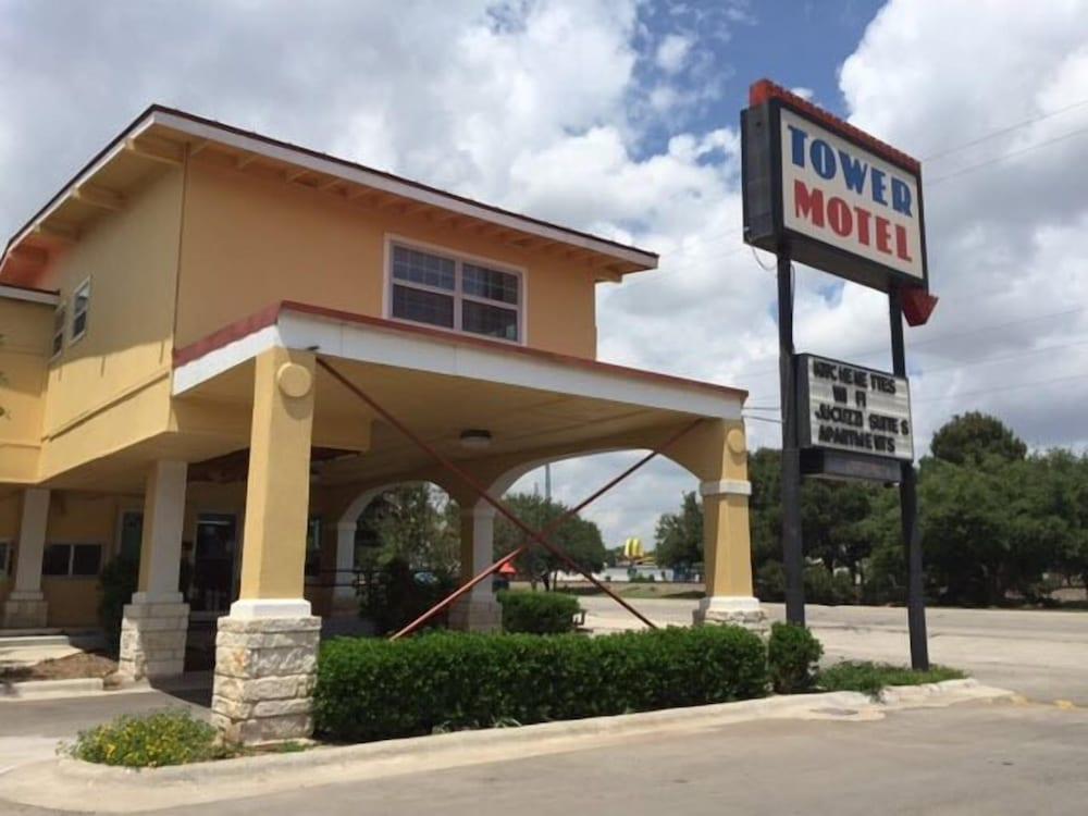 Tower Motel photo 24