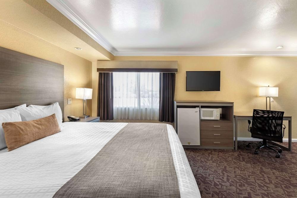 Best Western Hanford Inn photo 21