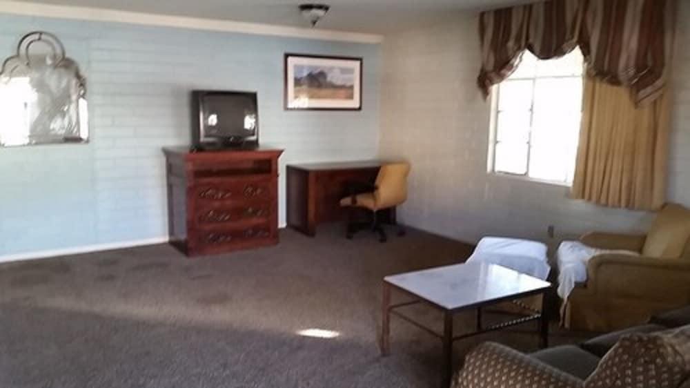 Riviera Motor Lodge photo 6