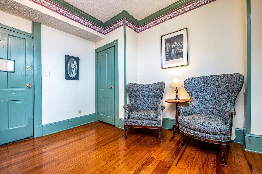 Wayside Inn photo 77