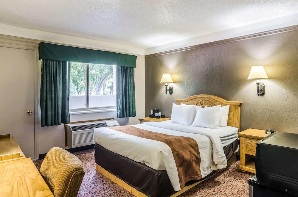 Quality Inn Buffalo photo 20