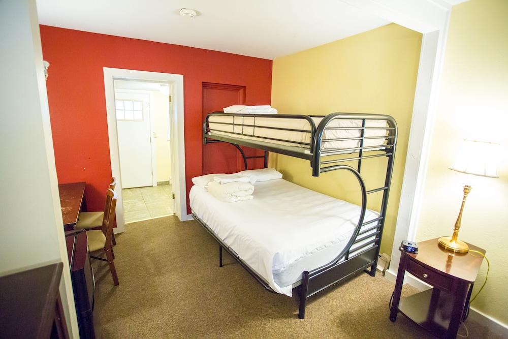 The Lava Hotel photo 32