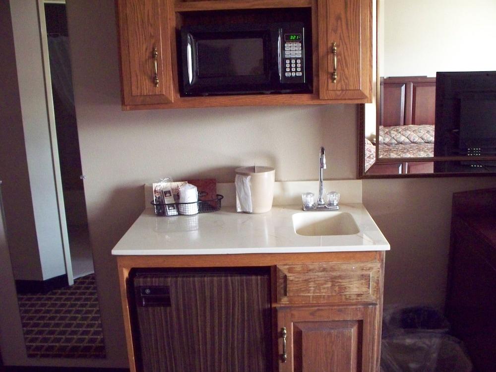 Country Inn Deerwood photo 39