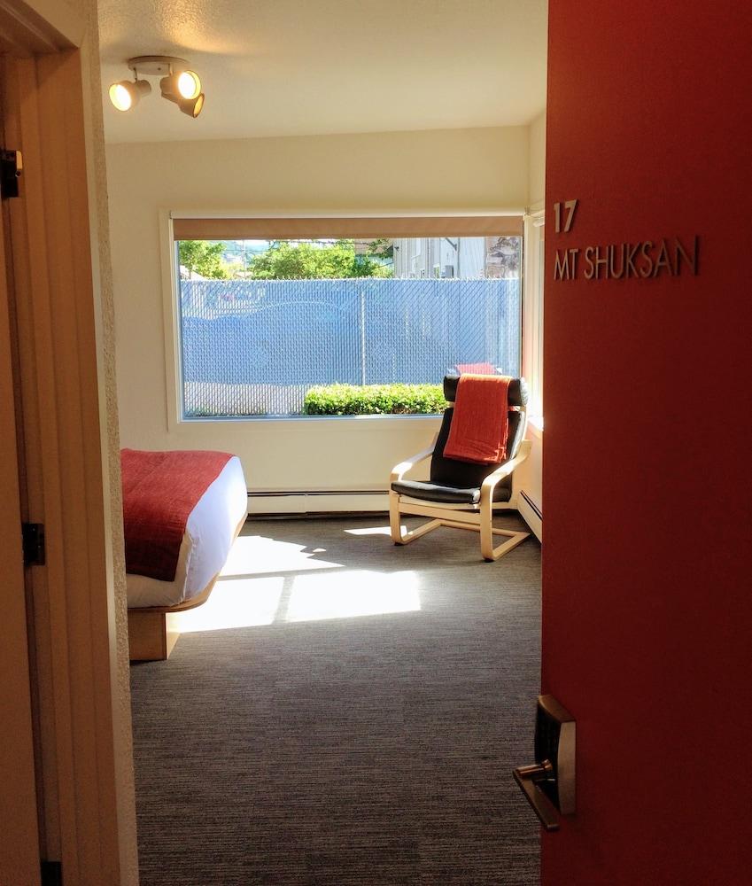 Heliotrope Hotel photo 16