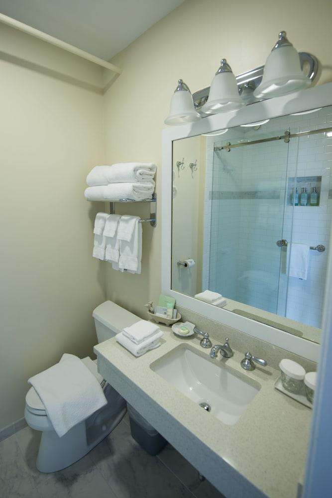 Black Point Inn photo 41