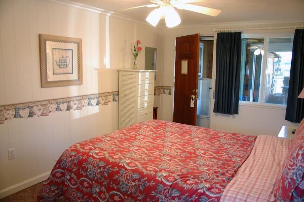 The Homestead Inn photo 83
