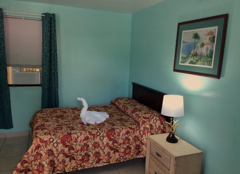 Skylark Motel photo 25