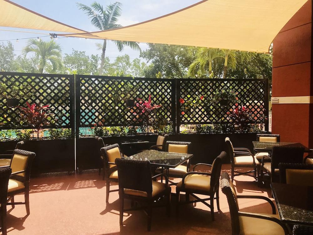 Best Western Plus Palm Beach Gardens Hotel & Ste & Conf Ctr photo 42