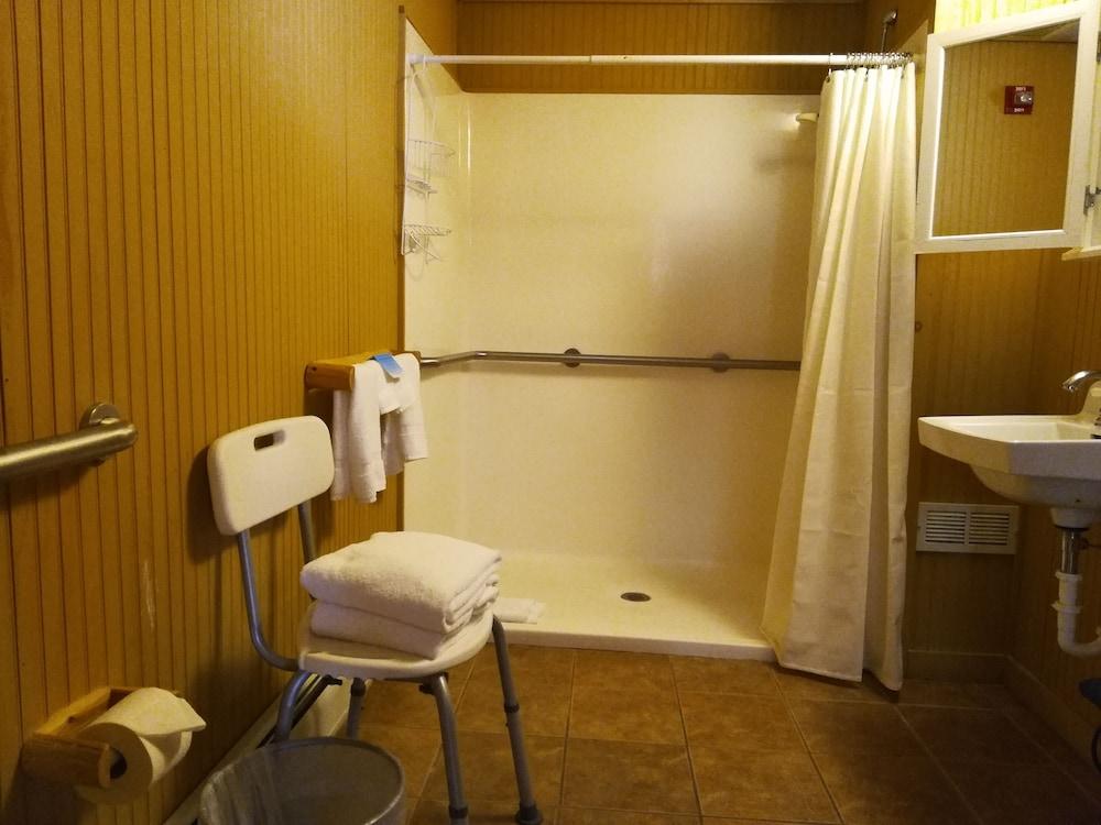 The Woods Inn photo 64