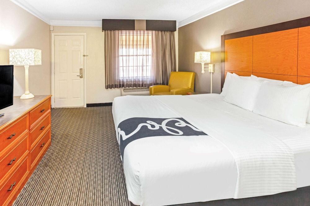 La Quinta Inn by Wyndham Wichita Falls photo 7
