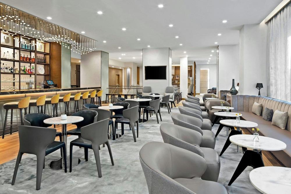 AC Hotel Burlington photo 2