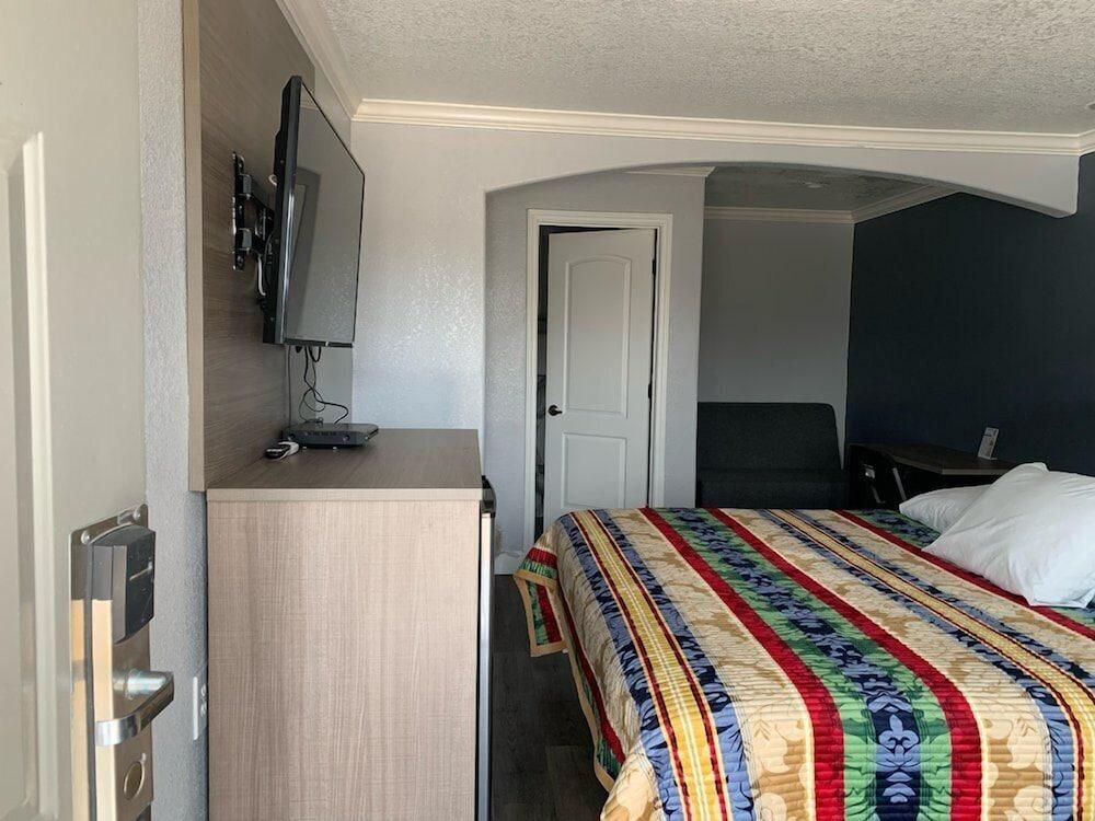 LUXURY INN photo 10