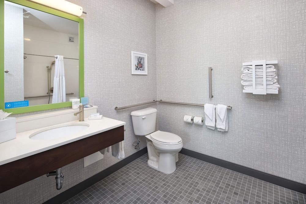 Hampton Inn & Suites Tucson East/Williams Center photo 16