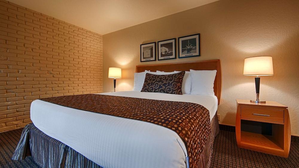 Best Western Pine Tree Motel photo 21