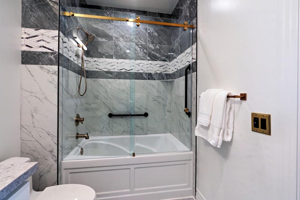 Rhapsody in View Boutique Hotel photo 39