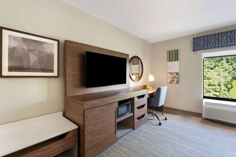 Hampton Inn Milford photo 55