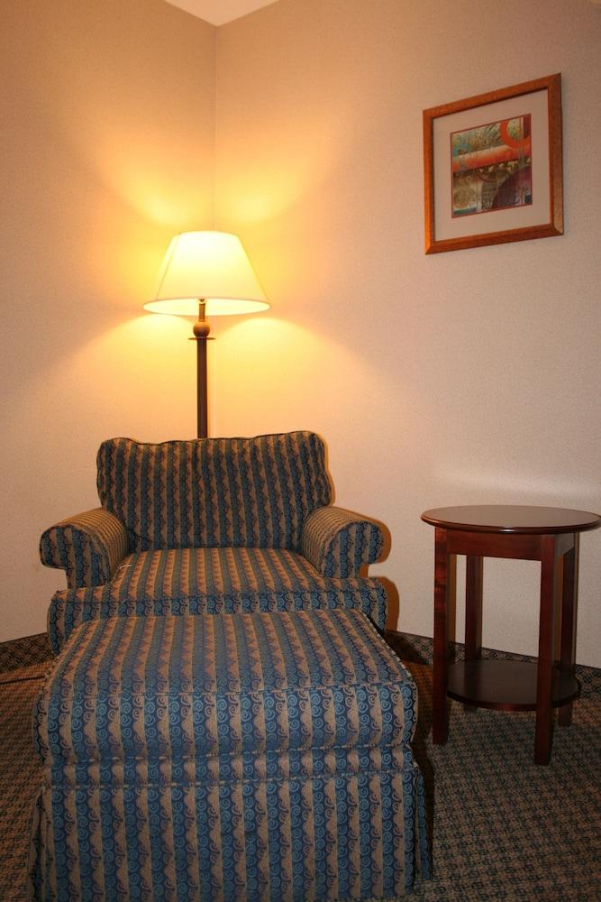 Hotel I-64 Richmond photo 16