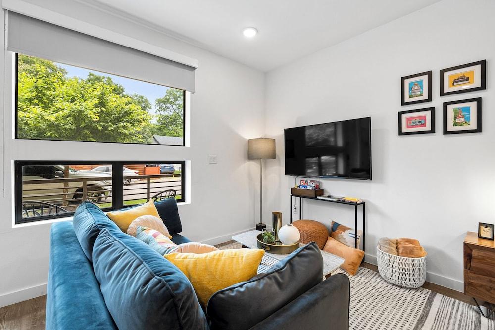 Holly House photo 24
