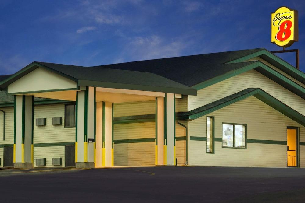 Super 8 by Wyndham Carroll photo 15