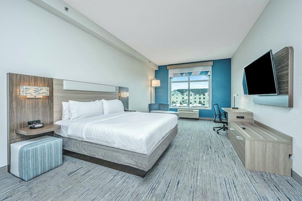 Holiday Inn Express & Suites Charleston Arpt-Conv Ctr Area photo 12