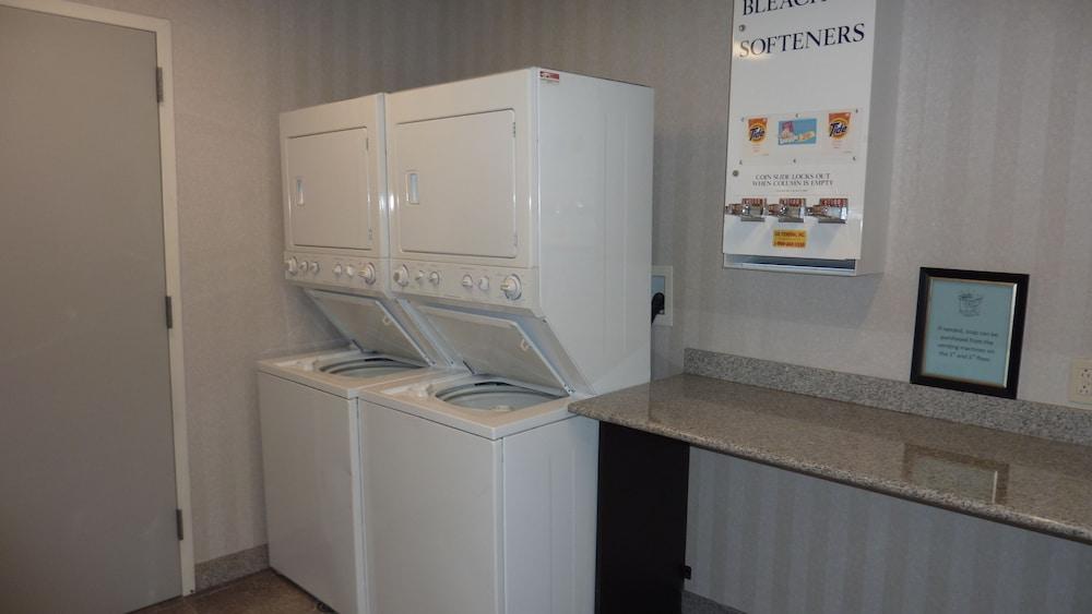 Holiday Inn Express Fishkill-Mid Hudson Valley by IHG photo 43