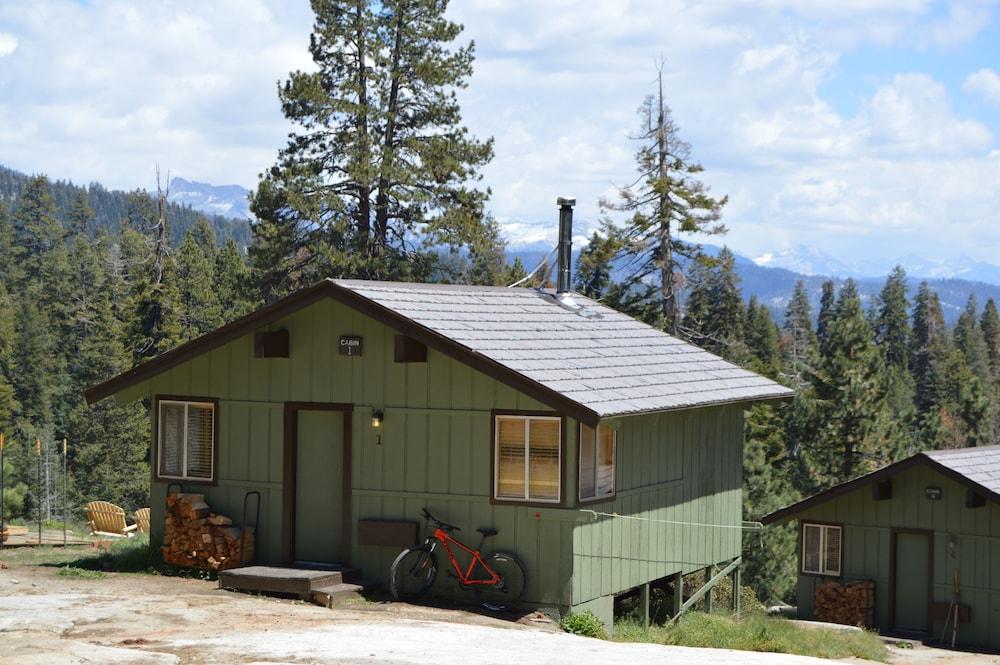 Montecito Sequoia Lodge photo 52