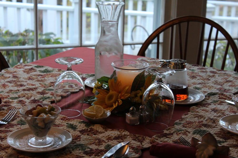 Fox Creek Inn LLC photo 13