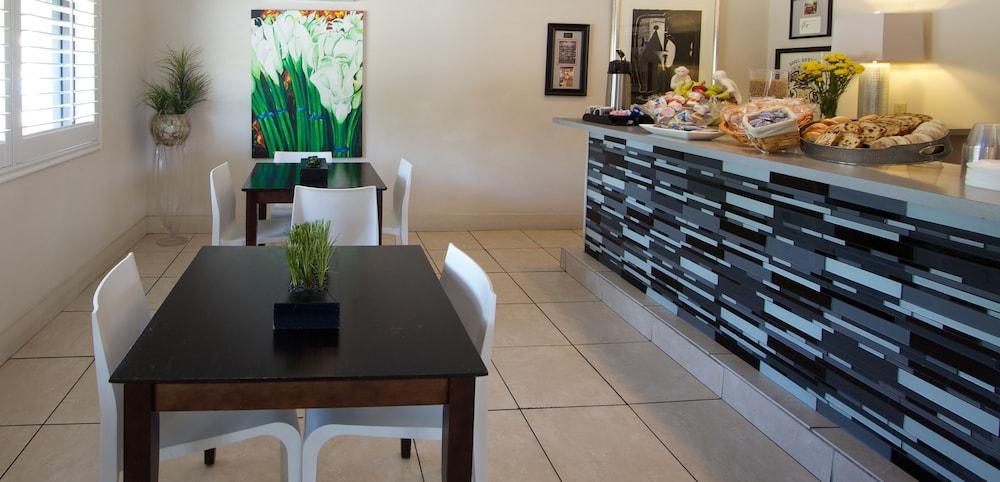 Sole Inn and Suites photo 21