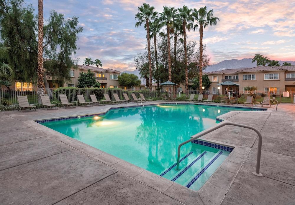 Worldmark Cathedral City photo 14