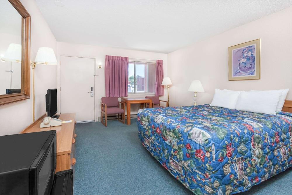 Days Inn by Wyndham Burns photo 15