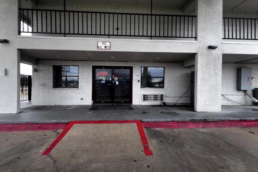 Deluxe Inn Motel By Oyo Grand Prairie Interstate 30 photo 22
