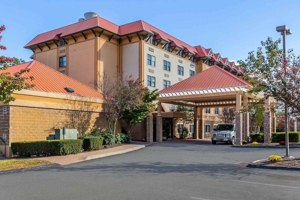 Comfort Suites Near Casinos Norwich-Uncasville CT photo 36