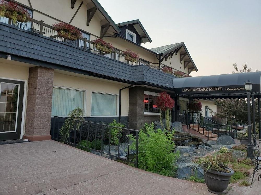 Three Forks Lewis & Clark Motel photo 17