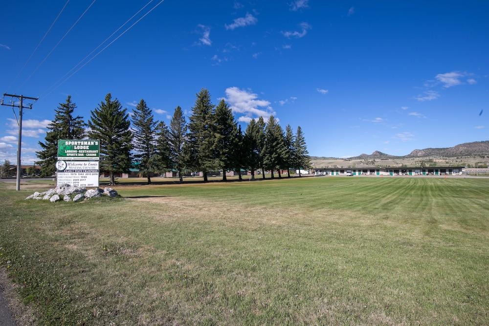 Sportsmans Lodge photo 85
