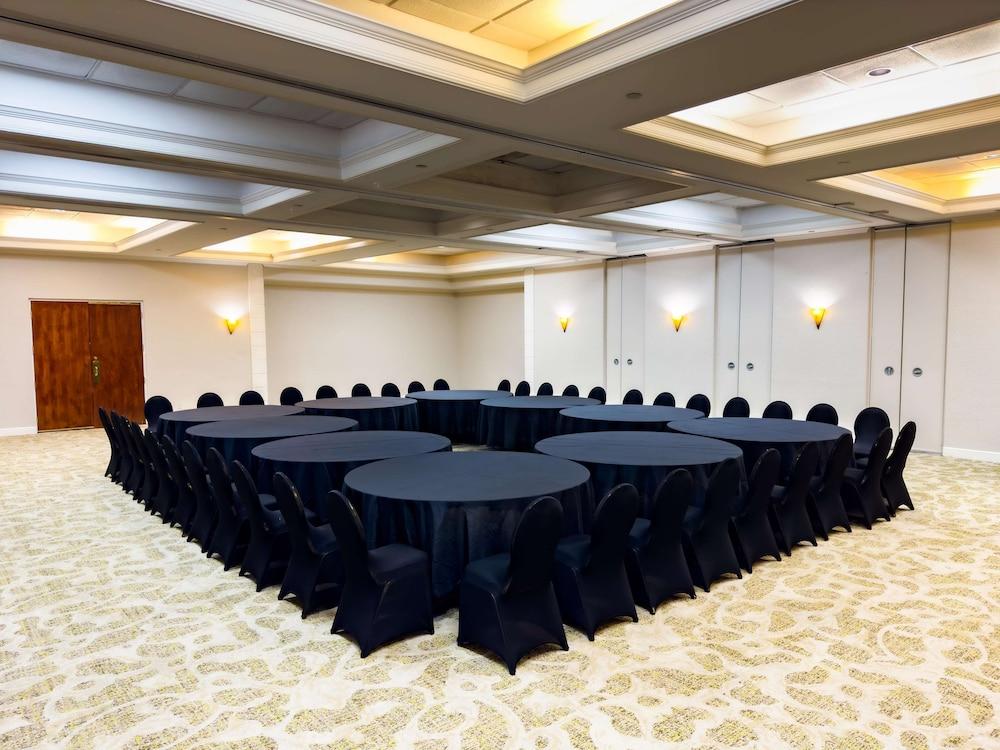 Best Western Plus Palm Beach Gardens Hotel & Ste & Conf Ctr photo 39