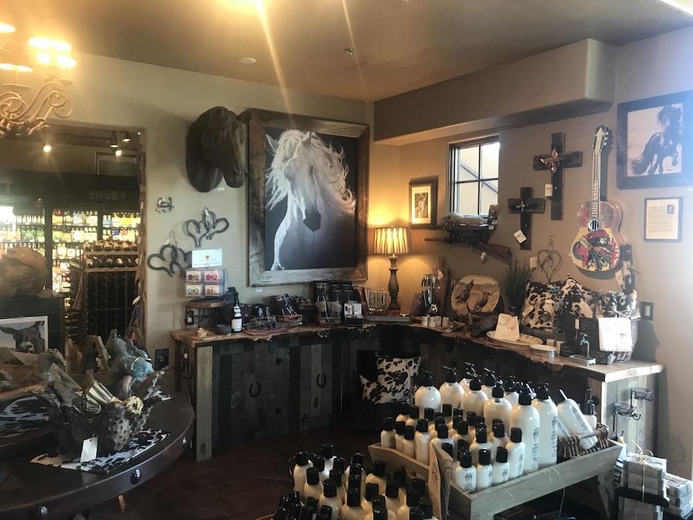 Prickly Pear Inn photo 28