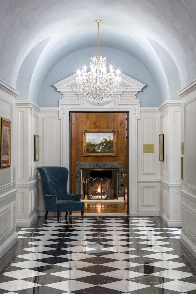 The Mansion at Glen Cove photo 17