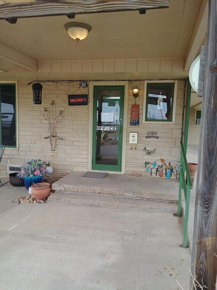Cactus Inn photo 18