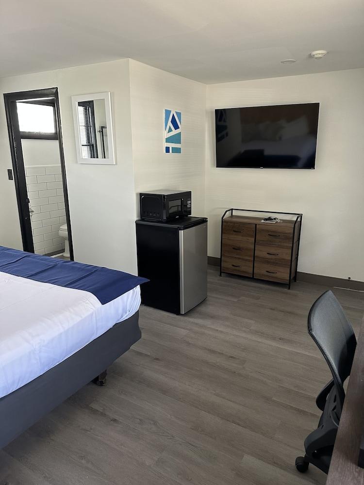 Harborside Suites photo 28