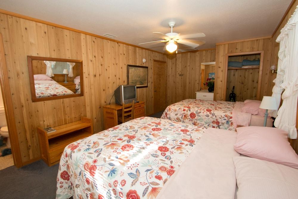 Outer Banks Motel - Village Accommodations photo 75