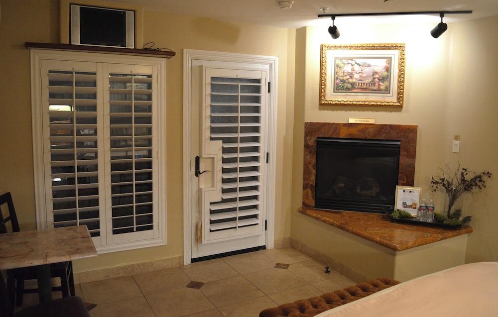 Milos Inn photo 2