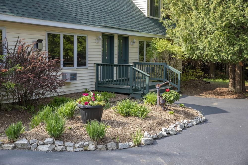 Ridges Inn & Suites photo 51