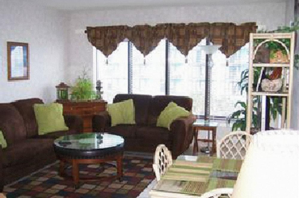 The Palace Resort by MB Rooms for Rent photo 5