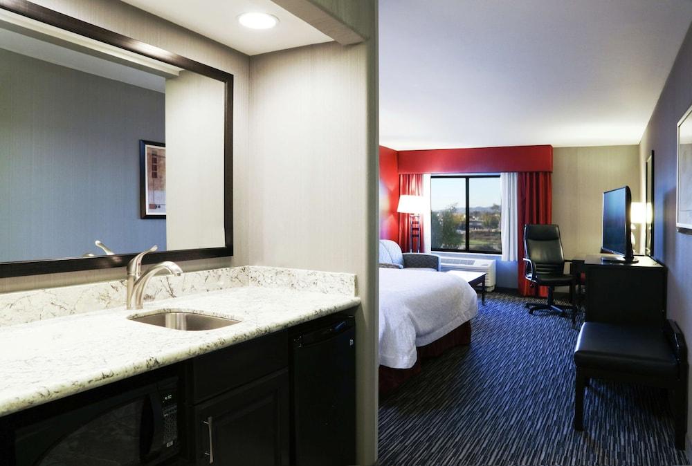 Hampton Inn & Suites Temecula photo 44