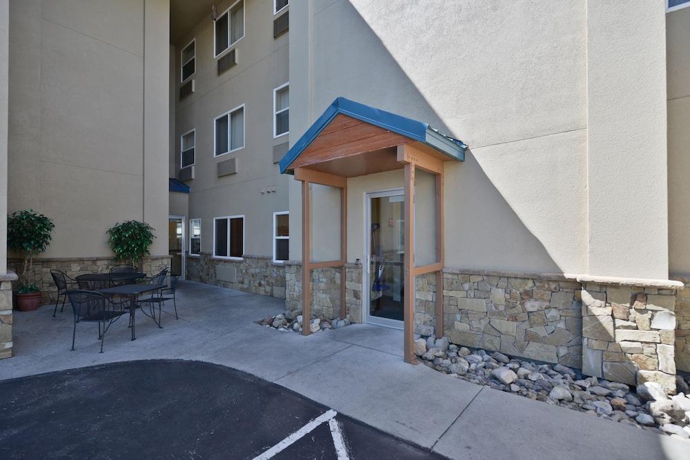 Yellowstone Westgate Hotel photo 38
